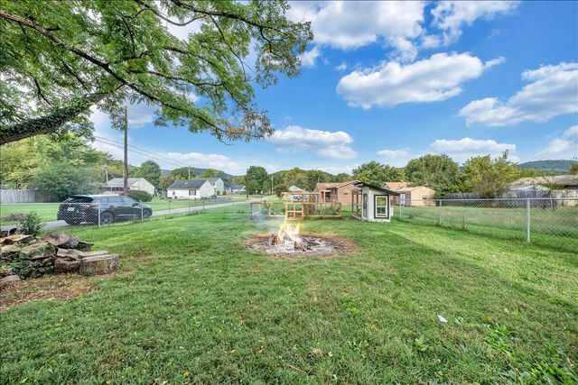 3619 Garden City BLVD, Roanoke, VA 24014