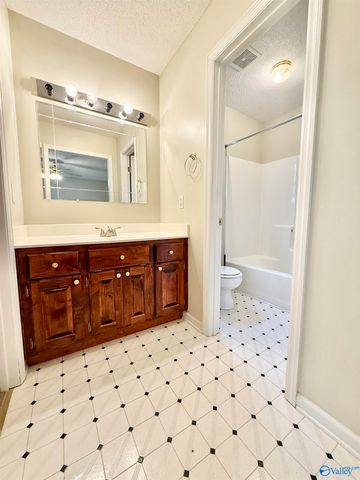5415 Leigh Avenue, Hokes Bluff, AL 35903