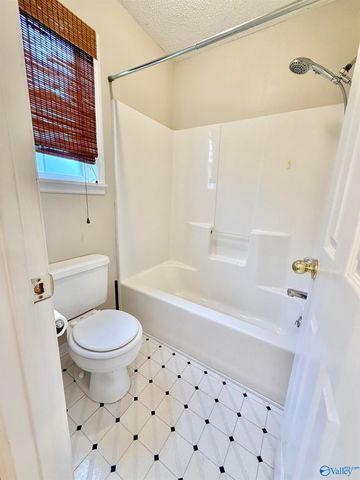 5415 Leigh Avenue, Hokes Bluff, AL 35903