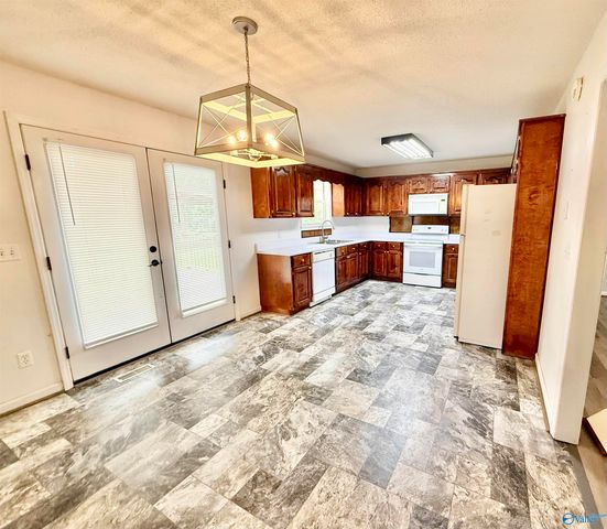 5415 Leigh Avenue, Hokes Bluff, AL 35903