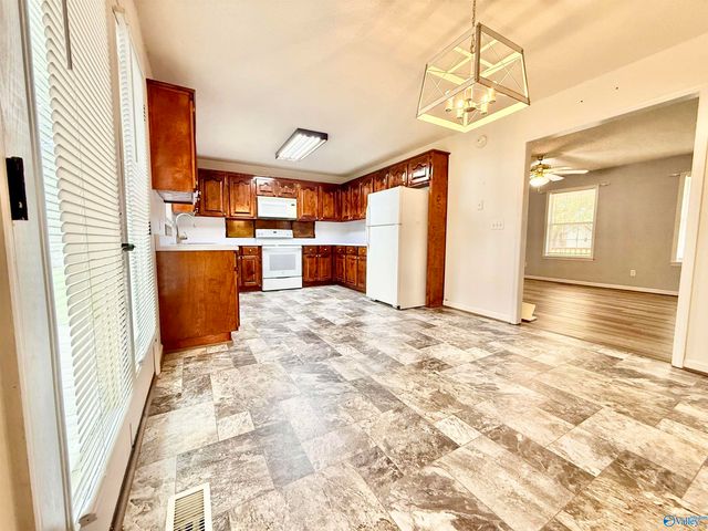 5415 Leigh Avenue, Hokes Bluff, AL 35903
