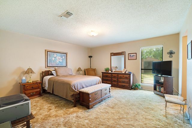 3440 Reno Drive, Paris, TX 75462