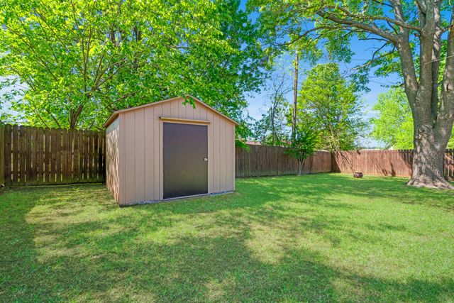 3440 Reno Drive, Paris, TX 75462