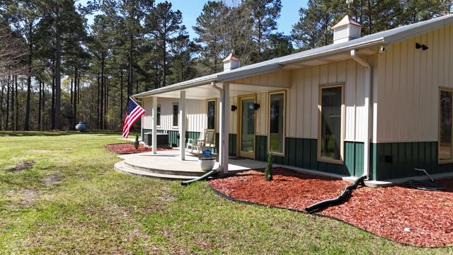 1995 Sam Nexsen Road, Summerton, SC 29148