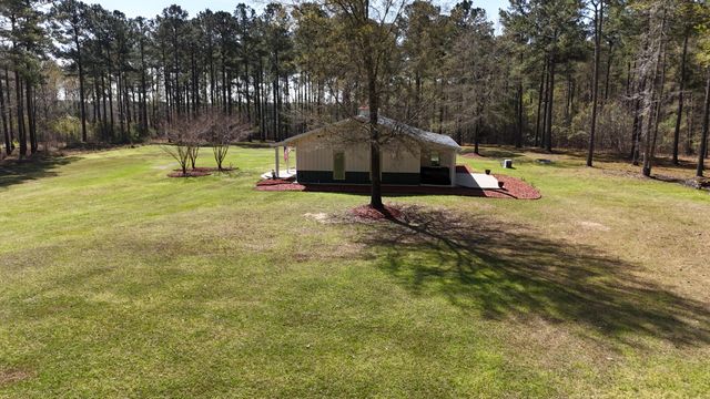 1995 Sam Nexsen Road, Summerton, SC 29148