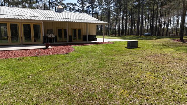 1995 Sam Nexsen Road, Summerton, SC 29148