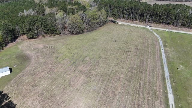 1995 Sam Nexsen Road, Summerton, SC 29148