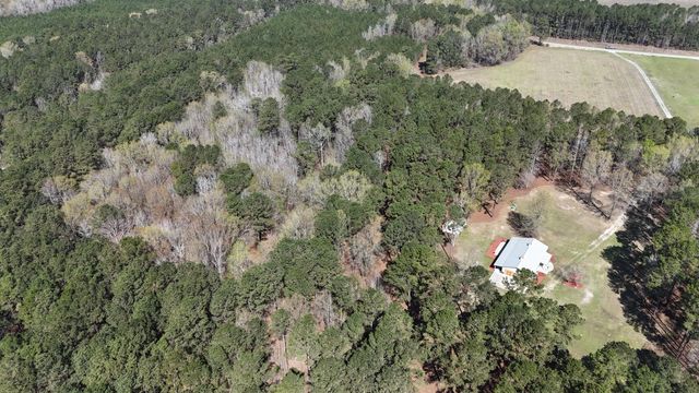 1995 Sam Nexsen Road, Summerton, SC 29148