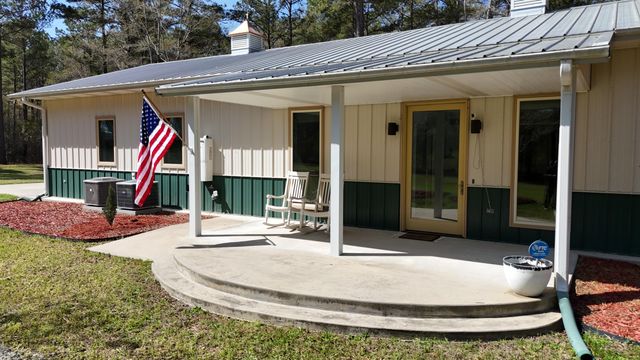 1995 Sam Nexsen Road, Summerton, SC 29148