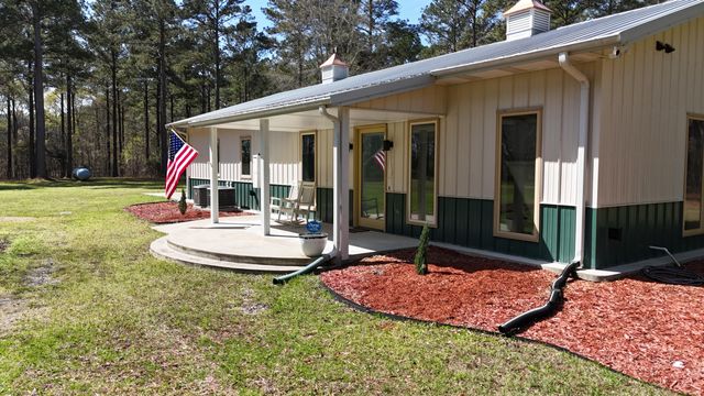 1995 Sam Nexsen Road, Summerton, SC 29148