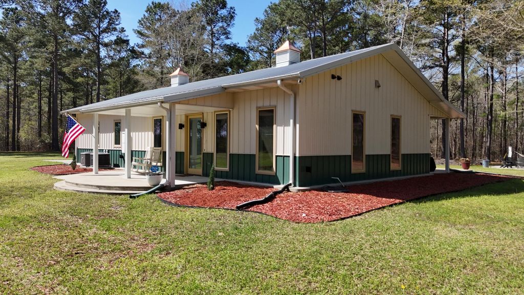 1995 Sam Nexsen Road, Summerton, SC 29148