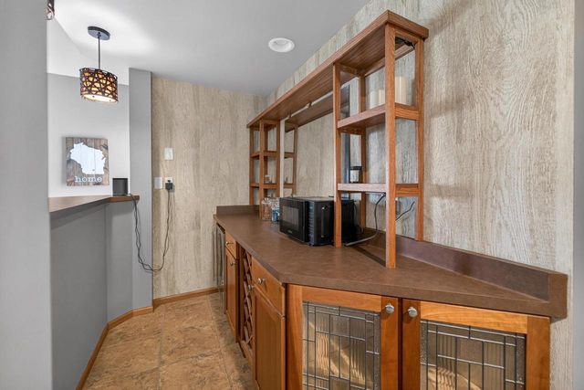 1302 Redan Drive, Verona, WI 53593