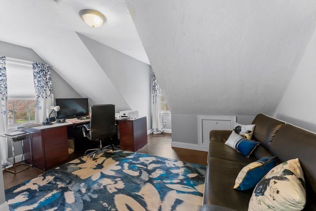 3076 County St, Dighton, MA 02715