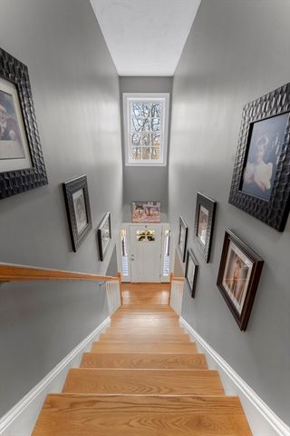 3076 County St, Dighton, MA 02715