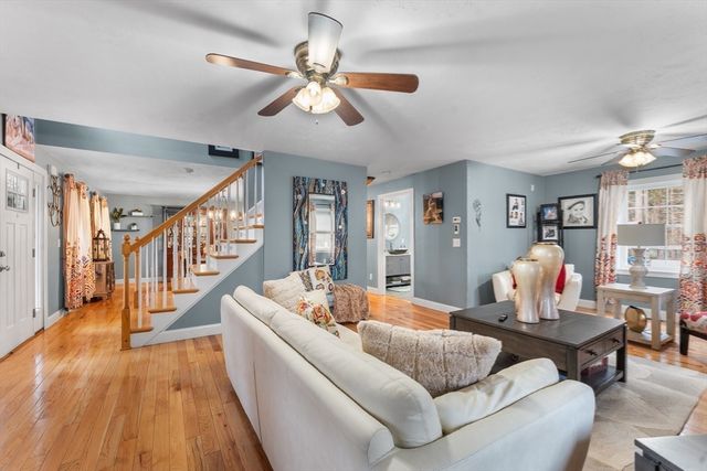 3076 County St, Dighton, MA 02715