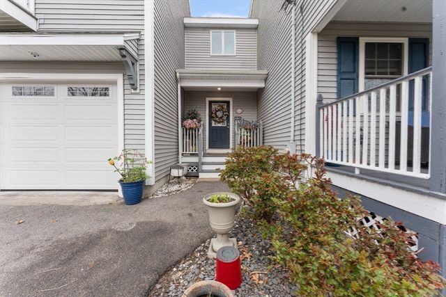 3076 County St, Dighton, MA 02715
