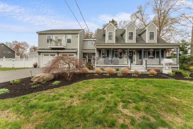 3076 County St, Dighton, MA 02715