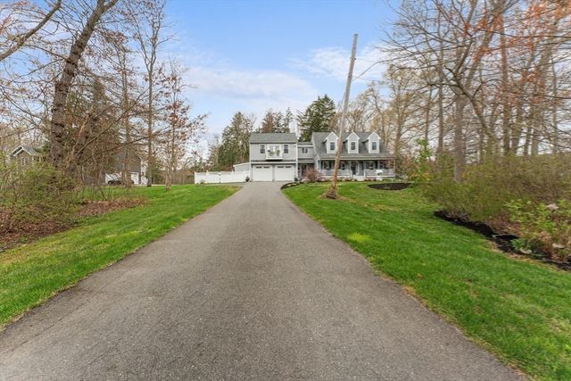3076 County St, Dighton, MA 02715