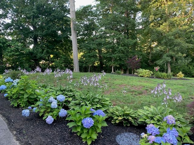 3076 County St, Dighton, MA 02715