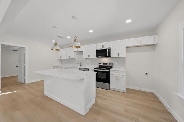 1513 Ash Street, Grand Prairie, TX 75050
