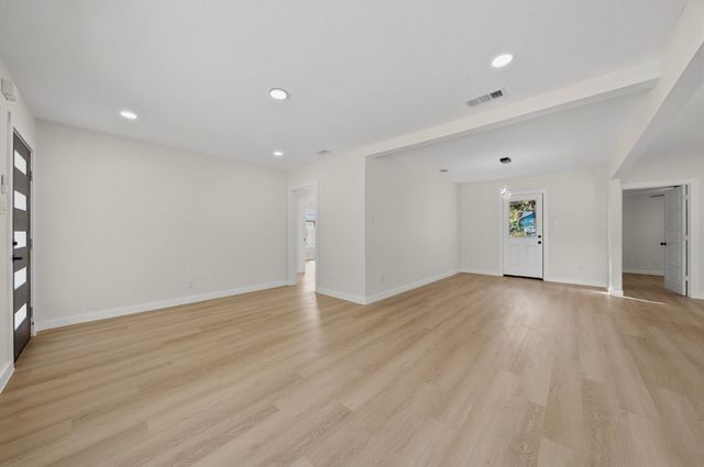 1513 Ash Street, Grand Prairie, TX 75050