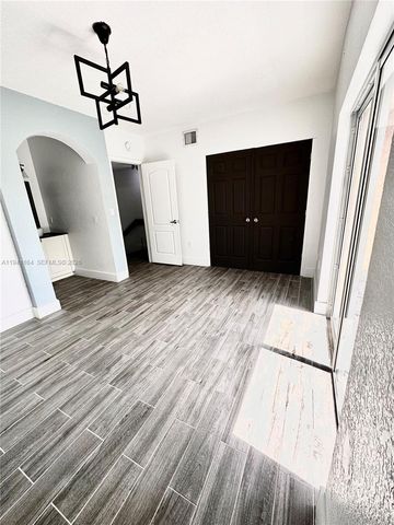 17046 SW 137th Pl, Miami, FL 33177