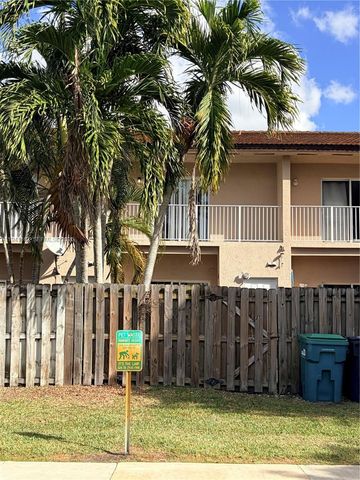 17046 SW 137th Pl, Miami, FL 33177