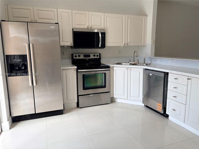 17046 SW 137th Pl, Miami, FL 33177