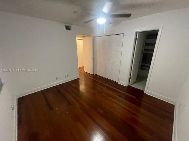 807 Twin Lakes Dr 32-G, Coral Springs, FL 33071