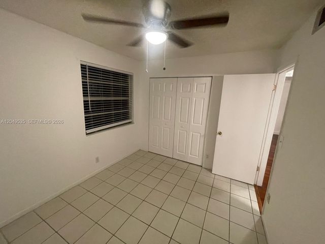 807 Twin Lakes Dr 32-G, Coral Springs, FL 33071