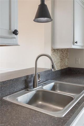 2048 Falling Sun LN, Virginia Beach, VA 23454