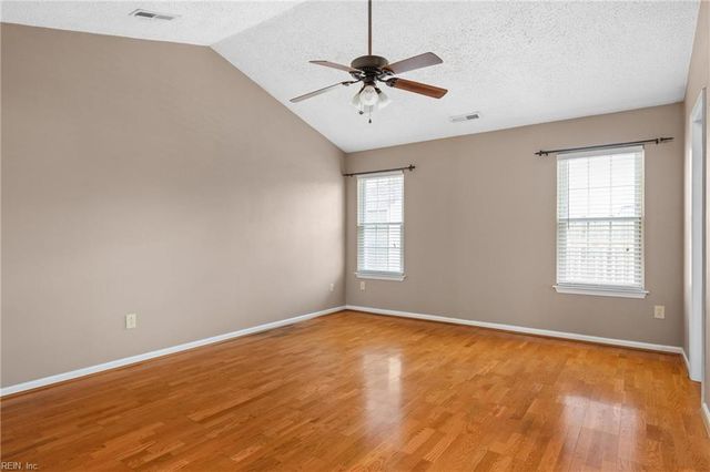 2048 Falling Sun LN, Virginia Beach, VA 23454