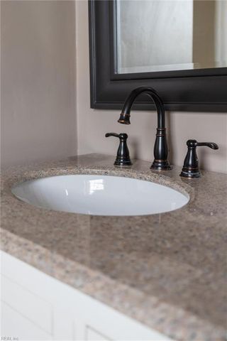 2048 Falling Sun LN, Virginia Beach, VA 23454