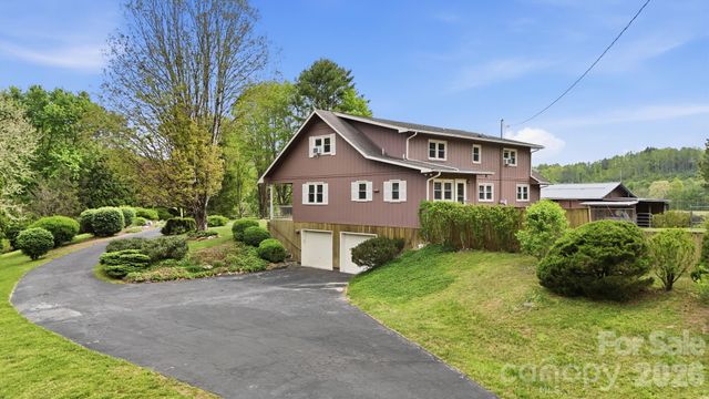 11 Summer Lane, Spruce Pine, NC 28777