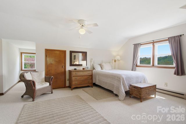 11 Summer Lane, Spruce Pine, NC 28777