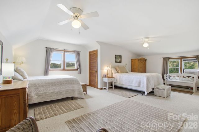 11 Summer Lane, Spruce Pine, NC 28777