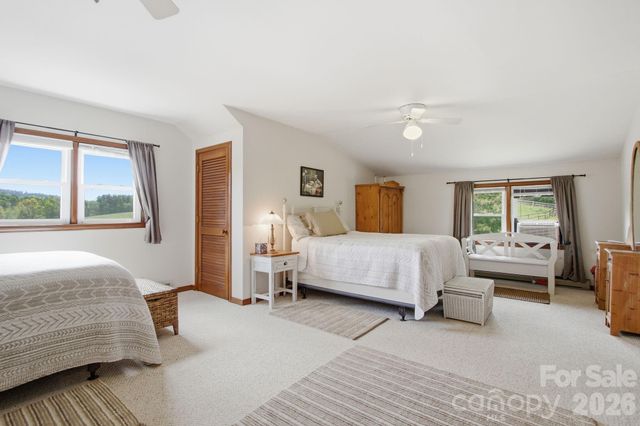 11 Summer Lane, Spruce Pine, NC 28777