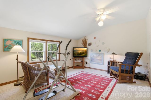 11 Summer Lane, Spruce Pine, NC 28777