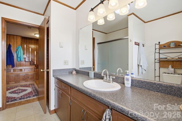 11 Summer Lane, Spruce Pine, NC 28777