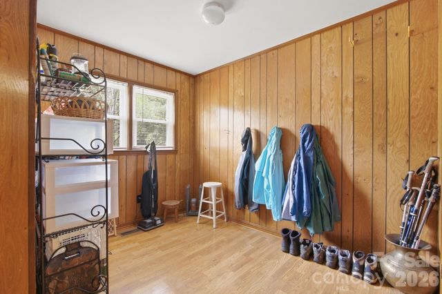 11 Summer Lane, Spruce Pine, NC 28777