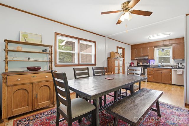 11 Summer Lane, Spruce Pine, NC 28777