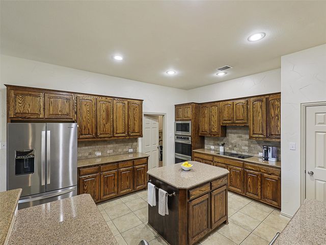 524 Buffalo Bend Court, Murphy, TX 75094