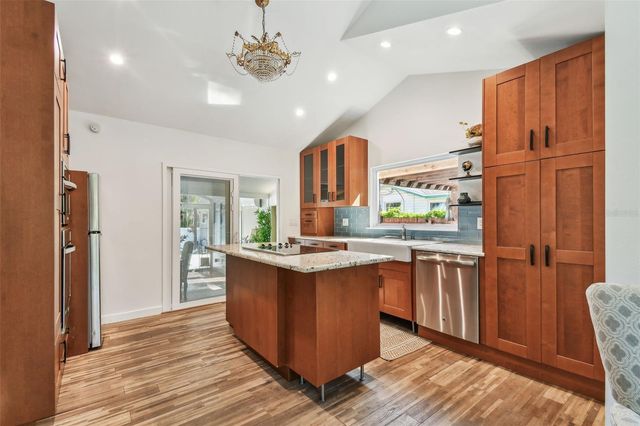 913 TENNESSEE LANE, Sarasota, FL 34234