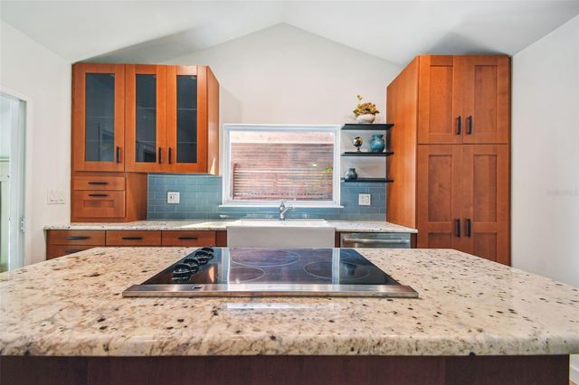 913 TENNESSEE LANE, Sarasota, FL 34234