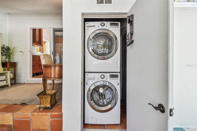 913 TENNESSEE LANE, Sarasota, FL 34234