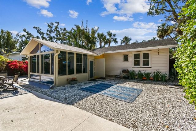 913 TENNESSEE LANE, Sarasota, FL 34234