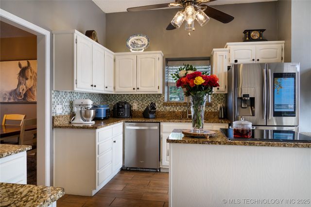 8803 E 75th Street, Tulsa, OK 74133