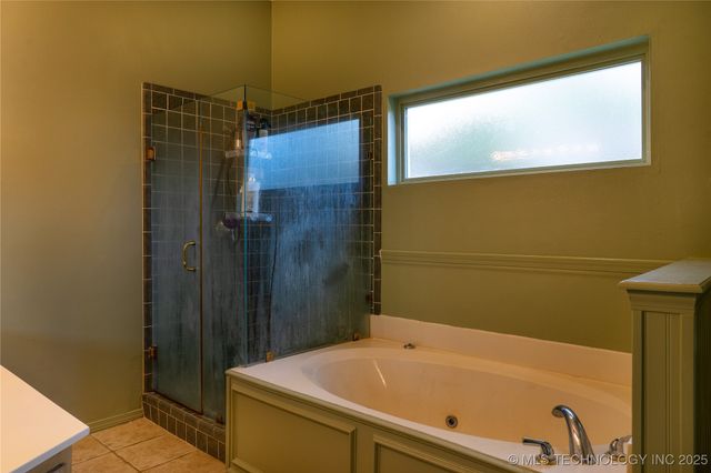 8803 E 75th Street, Tulsa, OK 74133