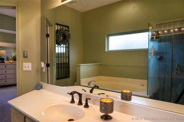 8803 E 75th Street, Tulsa, OK 74133