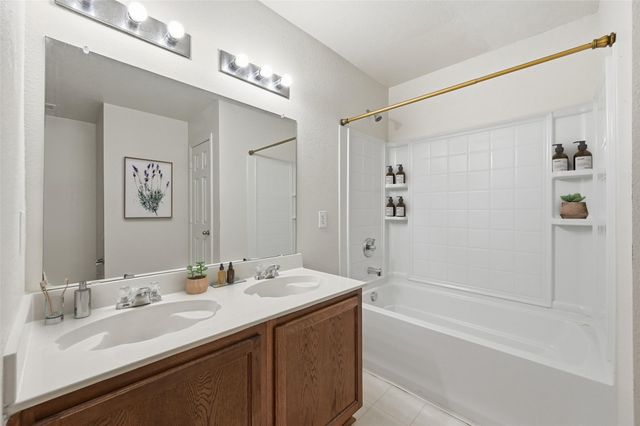 8118 York Beach Place, Arlington, TX 76002